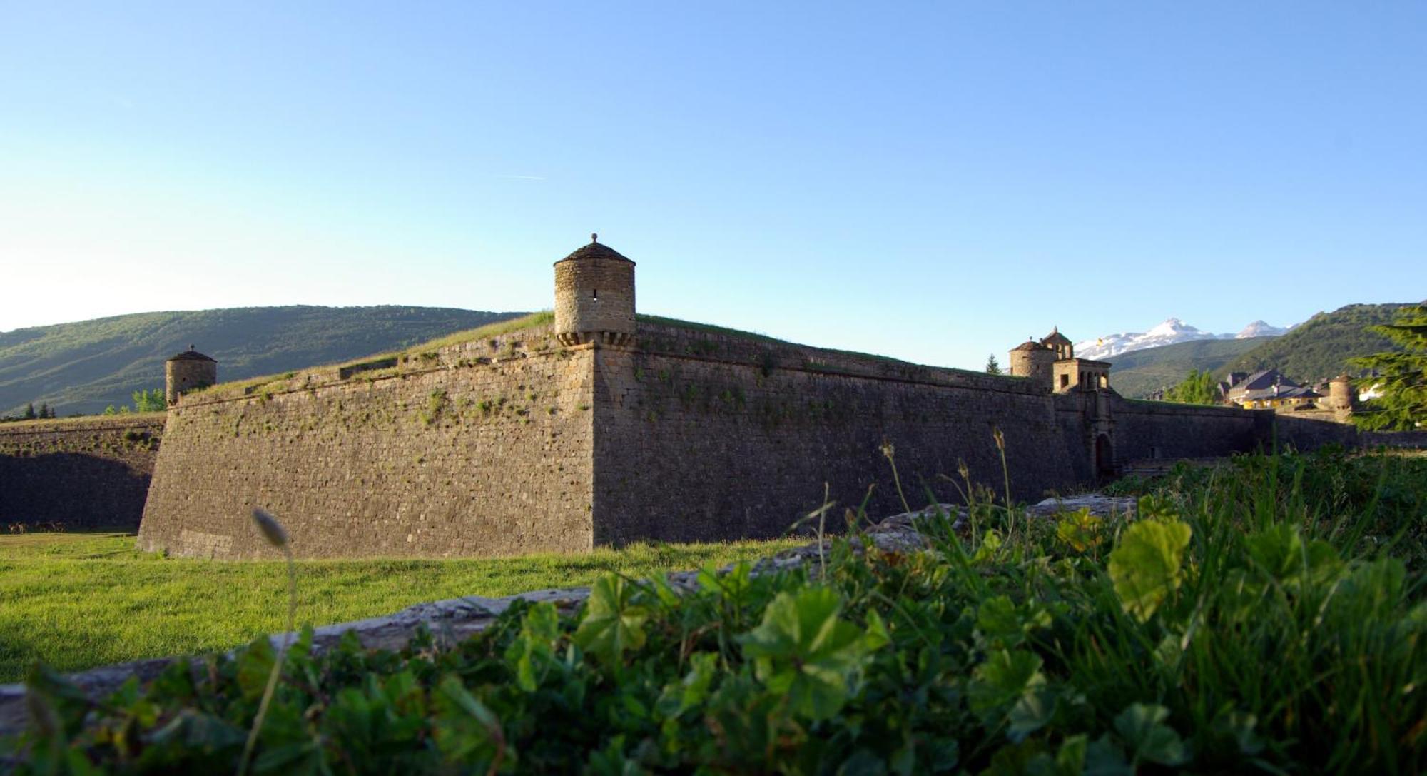 Hotel Acebo Plaza Mayor ハカ エクステリア 写真