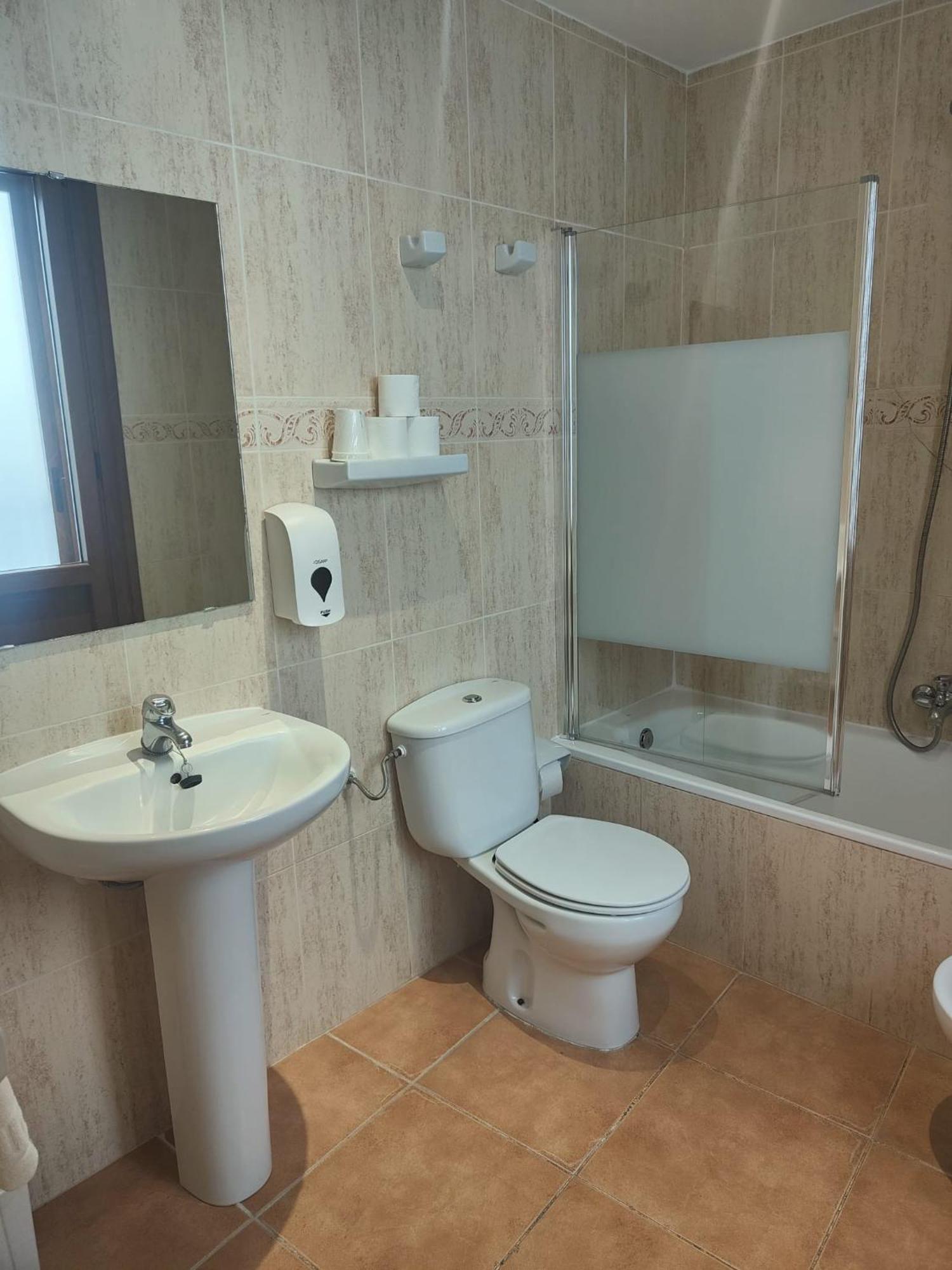 Hotel Acebo Plaza Mayor ハカ エクステリア 写真